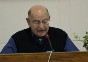 Brother Álvaro addresses delegates.