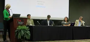 Panelists Chris Fay, Phil Pusateri, Jolleen Wagner and Bill Wolff, led by Dr. Sue Hines