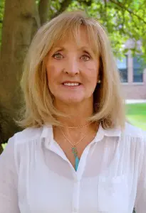 Carol-Loughney_Cropped